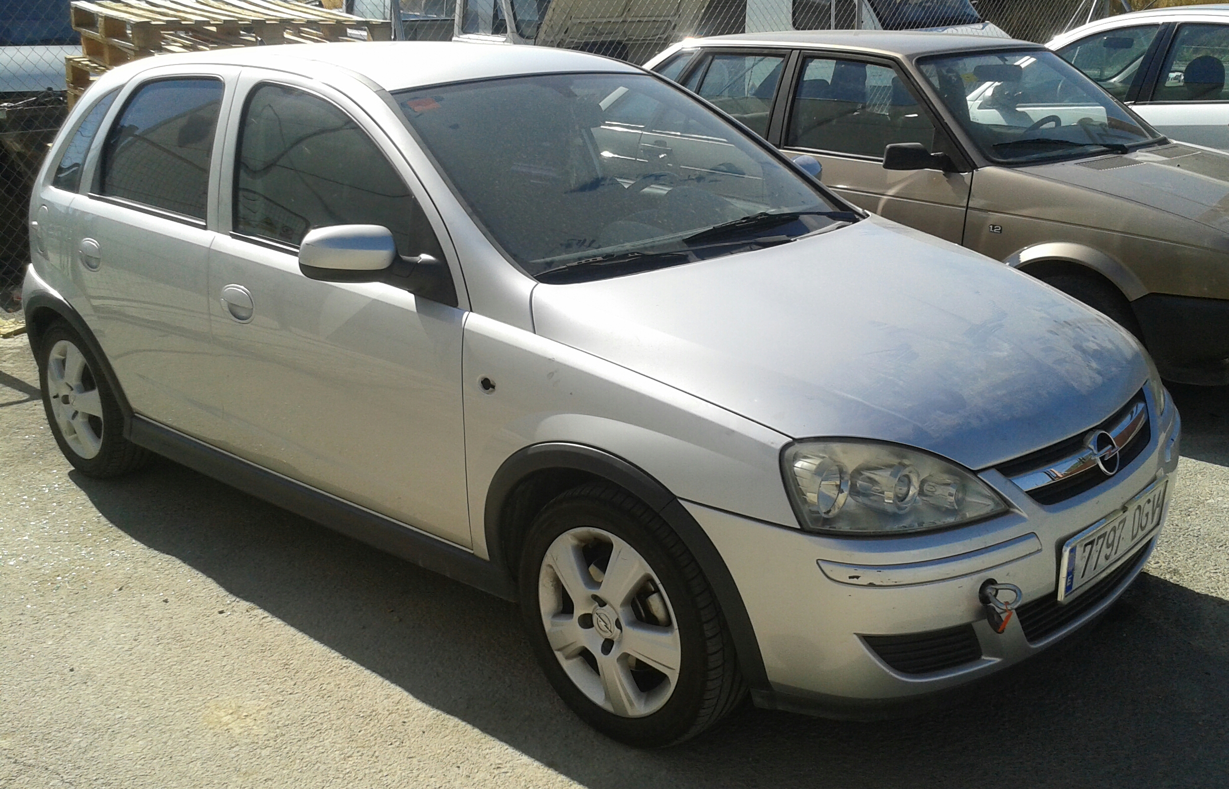 opel corsa c del año 2006